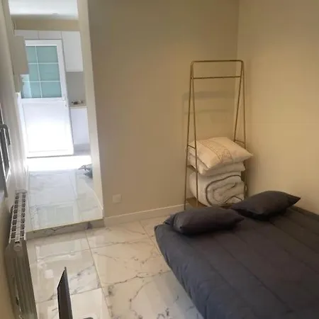 Apartment Le Petit-beauvoisine